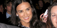 A campanha de Demi Moore com livro sobre "soltar pum"  Foto: The Music Journal