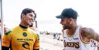 Gabriel Medina e Neymar durante uma das etapas do Mundial de surfe  Foto: reprodu&ccedil;&atilde;o/ Instagram / Estad&atilde;o