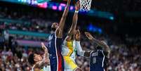 Brasil enfrenta 'Dream Team' dos EUA por vaga na semi do basquete olímpico.  Foto: Wander Roberto/COB