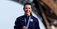 Kristen Faulkner conquistou o ouro no ciclismo de estrada na capital francesa.   Foto: Getty Images