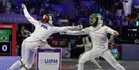 Isabela Abreu em a&ccedil;&atilde;o pela esgrima  Foto: Zohra Bensemra / Reuters