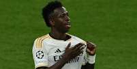 Vini Jr. comemora gol pelo Real Madrid  Foto: Ben Stansall/AFP / Lance!