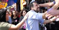 Candidato à Prefeitura de São Paulo, Guilherme Boulos, em caminhada de campanha no Jabaquara, Zona Sul da capital  Foto: Adriana Victorino/Estadão / Estadão