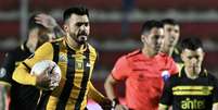 Confronto definiu o Peñarol como adversário de Bolívar ou Flamengo nas quartas da Libertadores –  Foto: Aizar Raldes/AFP via Getty Images / Jogada10