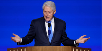 Ex-presidente dos EUA, Bill Clinton, discursa durante a terceira noite de convenção do Partido Democrata   Foto: Chip Somodevilla/Getty Images