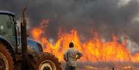 Incêndio em plantação de cana de açúcar em Dumont (SP) 24/08/2024  Foto: REUTERS/Joel Silva