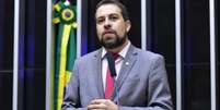 Guilherme Boulos afirma que vai processar Marçal após acusações falsas  Foto: Reprodução/Câmera dos Deputados / Perfil Brasil