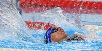 Mariana na final dos 100m costas em Paris  Foto: Marcelo Zambrana/CBP / Lance!