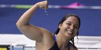 Cecília Araújo garante final com melhor tempo nos 50m livre da S8 nos Jogos Paralímpicos de Paris  Foto: Cecília Araújo na comemoração após prova, ainda dentro da piscina.  Douglas Magno / CPB / Olimpíada Todo Dia