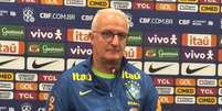 Dorival durante a coletiva de imprensa da seleção nesta quinta-feira (5) –  Foto: Felipe Camin/Jogada10 / Jogada10