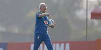  Foto: Rafael Ribeiro/CBF - Legenda: Vini Júnior foi um dos desfalques da equipe no treino desta quinta / Jogada10