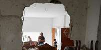 Palestinos observam danos após operação de Israel em Jenin, na Cisjordânia
 6/9/2024    REUTERS/Raneen Sawafta  Foto: Reuters