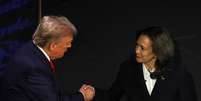 Trump e Kamala durante debate  Foto: Brian Snyder