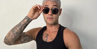 Nick Cruz comentou que conhece várias pessoas trans e todas são diferentes  Foto: Reprodução: Instagram/nickcruz