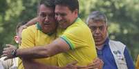 Jair Bolsonaro e Alexandre Ramagem em evento de campanha na Tijuca, zona norte do Rio de Janeiro, em 2024  Foto: Pedro Kirilos/Estadão / Estadão