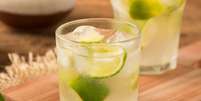 Caipirinha de cachaça e limão  Foto: WS-Studio | Shutterstock / Portal EdiCase