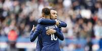 Neymar e Mbappé jogaram juntos no PSG — Foto: Getty Images/Antonio Borga/Eurasia Sport Images