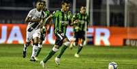  Foto: Mourão Panda / América - Legenda: América MG venceu a Ponte Preta, em Campinas / Jogada10