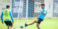  Foto: Lucas Uebel/Grêmio FBPA - Legenda: Apesar de fazer a montagem do time do Grêmio, Renato Gaúcho não ficara na área técnica no próximo compromisso da equipe / Jogada10