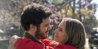 Ninguém Quer: Adam Brody e Kristen Bell vivem casal perfeito em nova série da Netflix Foto: Netflix/Divulgação