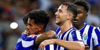  Foto: Divulgação / Porto - Legenda: Porto vence mais uma e segue na busca pela liderança do Português / Jogada10