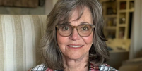 Sally não foi submetida a anestesia antes do aborto e descreveu a experiência como “para além do hediondo e que muda a sua vida”  Foto: Reprodução: Instagram/sallyfield