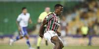 Jhon Arias pode acabar ficando de fora do Fla-Flu. - Foto: Marcelo Gonçalves/Fluminense F.C / Esporte News Mundo