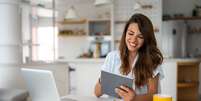 O home office oferece flexibilidade e equilíbrio entre a vida pessoal e profissional  Foto: Dorde Krstic | Shutterstock / Portal EdiCase