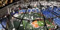 Estádio de beisebol teve telhado arrancado por tempestade  Foto: Reprodução/X