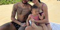 Registro feito por Neymar com Bruna Biancardi e Mavie –  Foto: Reprodução/Instagram / Jogada10