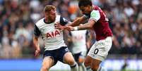 Son comemora o seu gol, o quarto no 4 a 1 do Tottenham sobre o West Ham.   Foto: Shaun Botterill/Getty Images / Jogada10