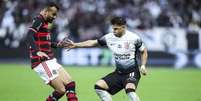  Foto: Wagner Meier/Getty Images - Legenda: Flamengo suporta a pressão na Neo Química Arena e avança na Copa do Brasil / Jogada10