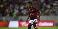  Foto: Marcelo Cortes/CRF - Legenda: Bruno Henrique em campo pelo Flamengo / Jogada10