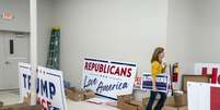 Stephanie Soucek, 43, no comitê Republicano de Door, Wisconsin (12/10/2024)  Foto: Sara Stathas para o Washington Post/Getty Images