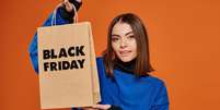 Adotar algumas estratégias ajuda a aproveitar as promoções da Black Friday sem preocupação  Foto: LightField Studios | Shutterstock / Portal EdiCase