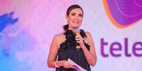 Fátima Bernardes no 'Teleton 2024'  Foto: Reprodução/ SBT / Mais Novela