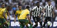 Luiz Henrique, do Botafogo, durante partida contra o Cuiabá no Estádio Engenhão pelo Campeonato Brasileiro  Foto: JORGE RODRIGUES/AGIF/ESTADÃO CONTEÚDO