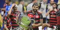 Gabigol celebra conquista do penta da Copa do Brasil pelo Flamengo  Foto: EDUARDO CARMIM/AGÊNCIA O DIA/ESTADÃO CONTEÚDO