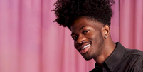 Lil Nas X &eacute; acusado de copiar arte de &aacute;lbum e n&atilde;o dar os cr&eacute;ditos  Foto: The Music Journal