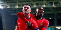  Foto: Divulgação - Legenda: Cristiano Ronaldo comemora gol marcado com a camisa de Portugal / Jogada10