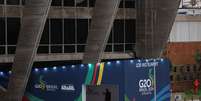 Preparativos no Museu de Arte Moderna (MAM), sede da Cúpula do G20, no Rio de Janeiro, Brasil, 17 de novembro de 2024.  Foto: REUTERS/Pilar Olivares