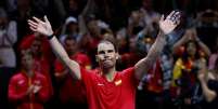 Nadal perde em poss&iacute;vel jogo de despedida  Foto: Reuters/Juan Medina