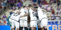 Foto: Matheus Lima/Vasco - Legenda: Vasco conta com alguns titulares pendurados para jogo contra o Inter / Jogada10