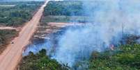 Motoristas que se aventuram a percorrer a BR-319, entre Porto Velho (RO) e Manaus (AM), vivenciam uma experiência única através da Floresta Amazônica  Foto: Getty Images / BBC News Brasil