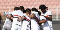 Foto: Rubens Chiri / São Paulo FC - Legenda: São Paulo empata com o Bahia e, graças ao resultado de ida, fará a final da Copa do BR Sub-20 contra o Palmeiras / Jogada10