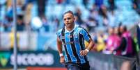 Foto: Lucas Uebel/Grêmio FBPA - Legenda: Braithwaite não teve dificuldade em se adaptar após sua chegada no Grêmio e rapidamente virou destaque / Jogada10