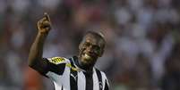  Foto: Satiro Sodre / AGIF/Botafogo - Legenda: Seedorf em campo pelo Glorioso pela Taça Rio em 2013 / Jogada10