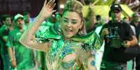 Fabíola Andrade deixa tatuagem íntima à mostra na virilha em retorno à Mocidade para o pré-carnaval 2025 após prisão do marido, Rogério Andrade. Foto: Brazil News / Purepeople