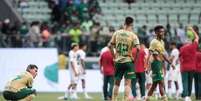 Jogadores do Palmeiras se mostraram abatidos após derrota para o Fluminense.  Foto: Felipe Rau/Estadão / Estadão