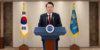 Yoon decretou lei marcial que visava restringir direitos civis, revogando-a menos de seis horas depois  Foto: DW / Deutsche Welle